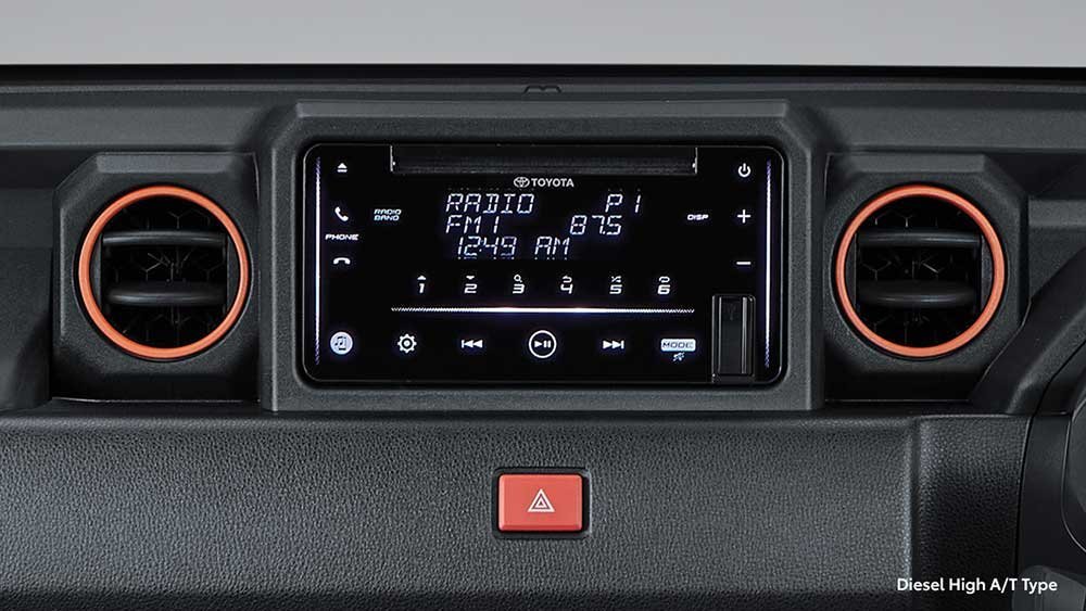 Harga-Toyota-Hilux-Rangga-di-makassar-interior-oct-2024-6.jpg