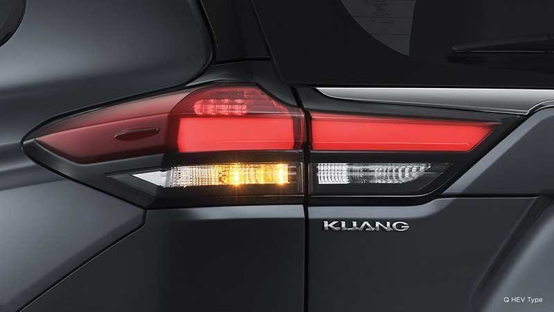 Harga Innova Zenix HEV di Jogja